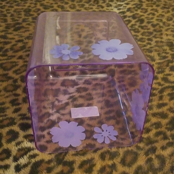 Tissue Box Cover - Picture 2 of 2